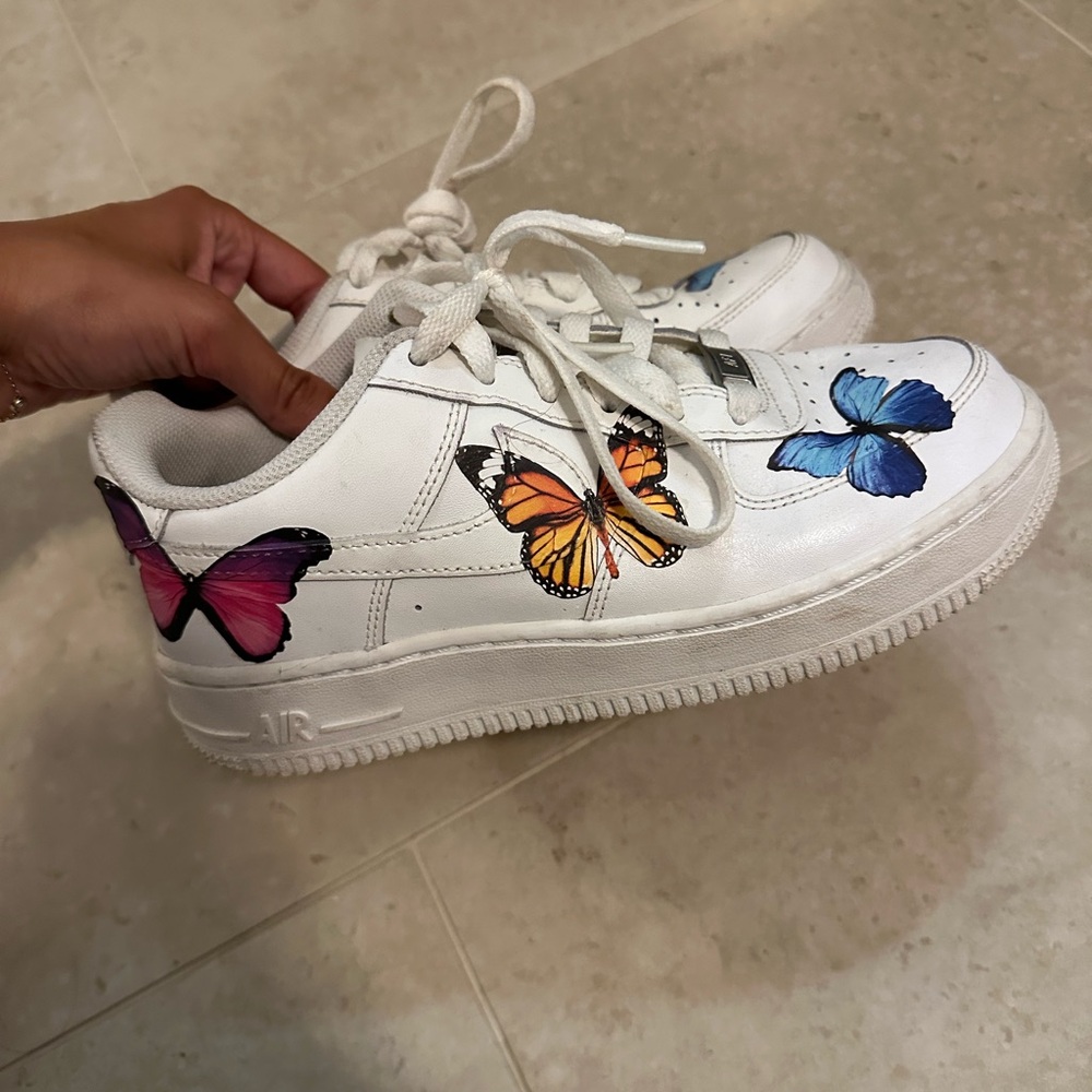 NIKE White Butterfly Air Force Sneakers